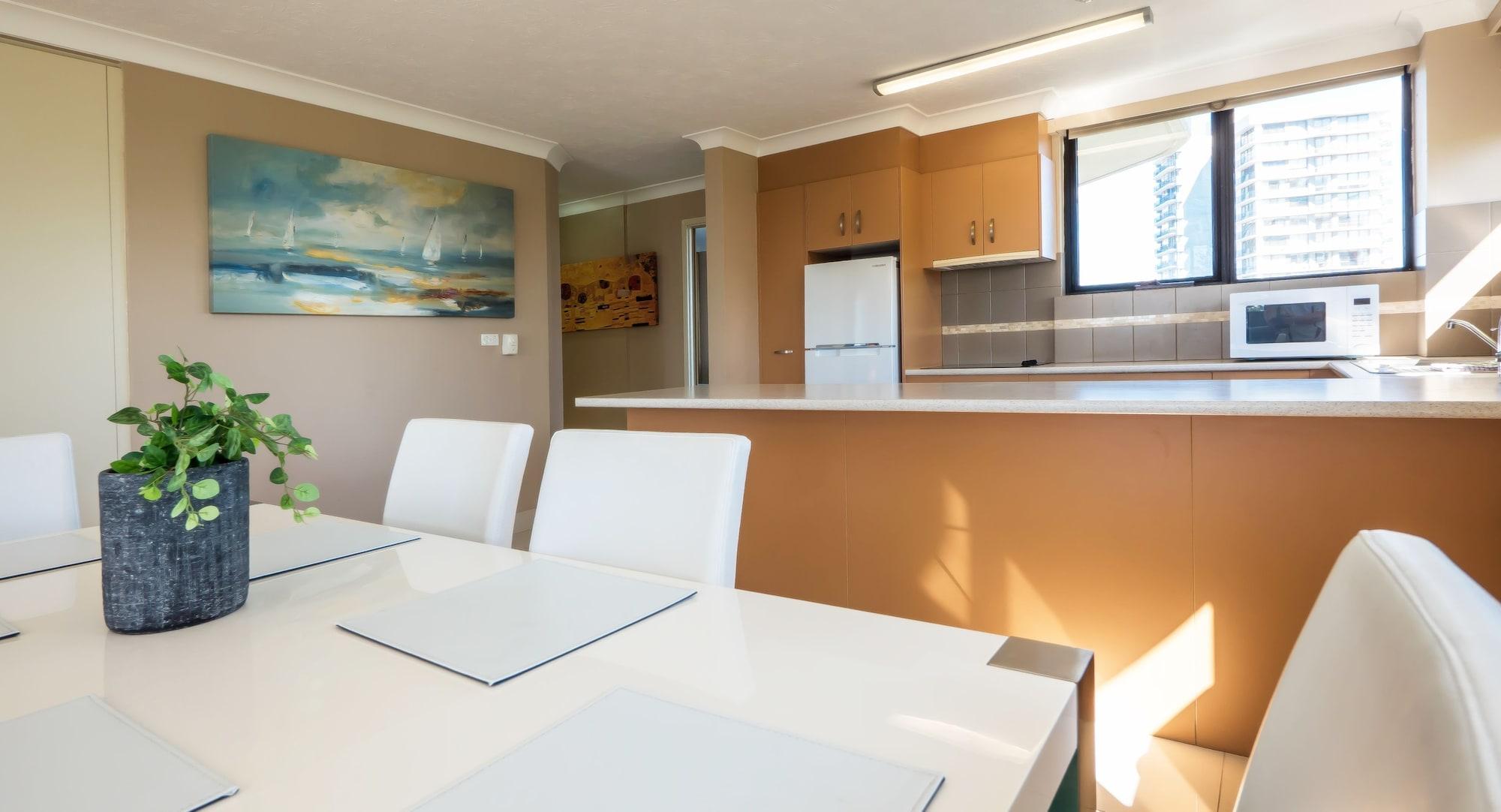 Aristocrat Apartments Gold Coast Buitenkant foto