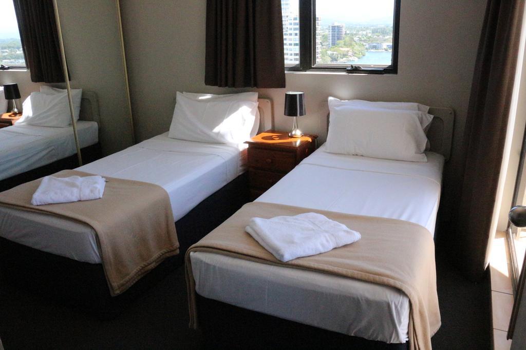 Aristocrat Apartments Gold Coast Buitenkant foto