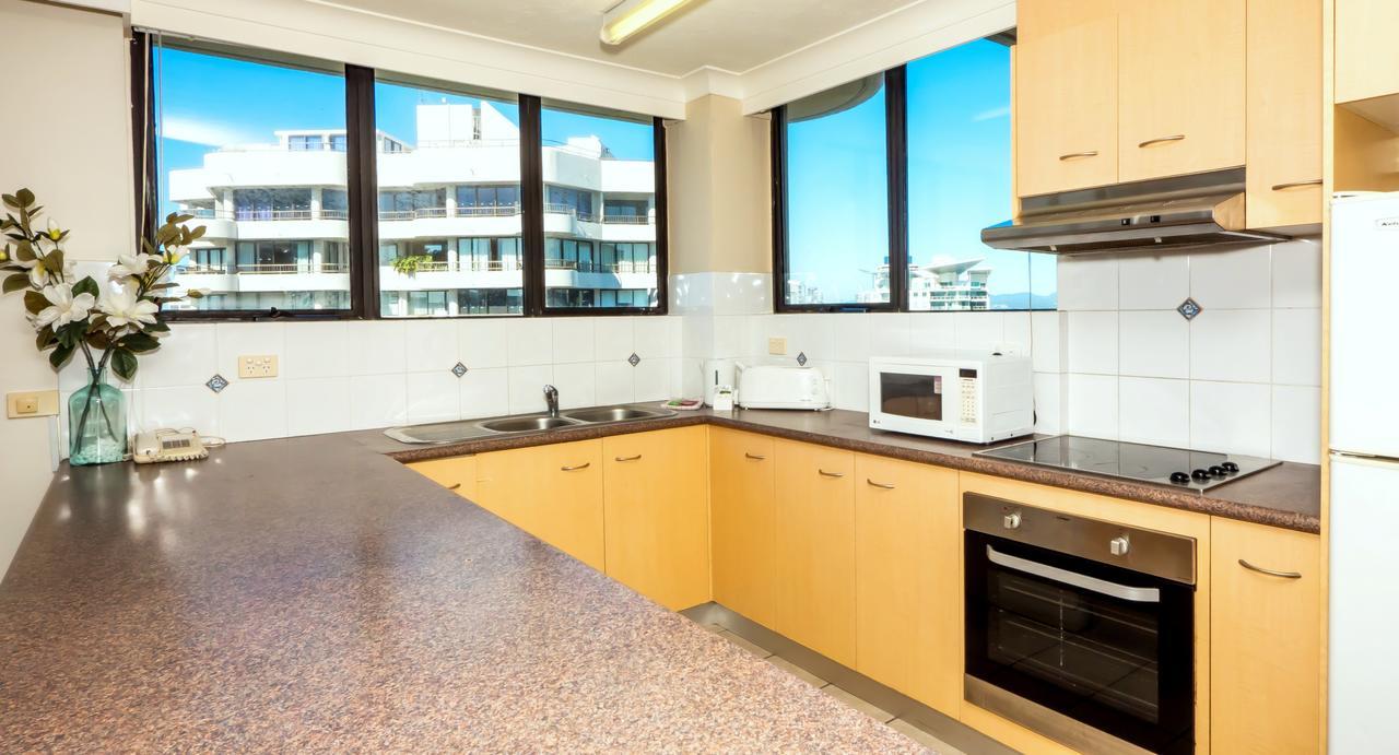 Aristocrat Apartments Gold Coast Buitenkant foto