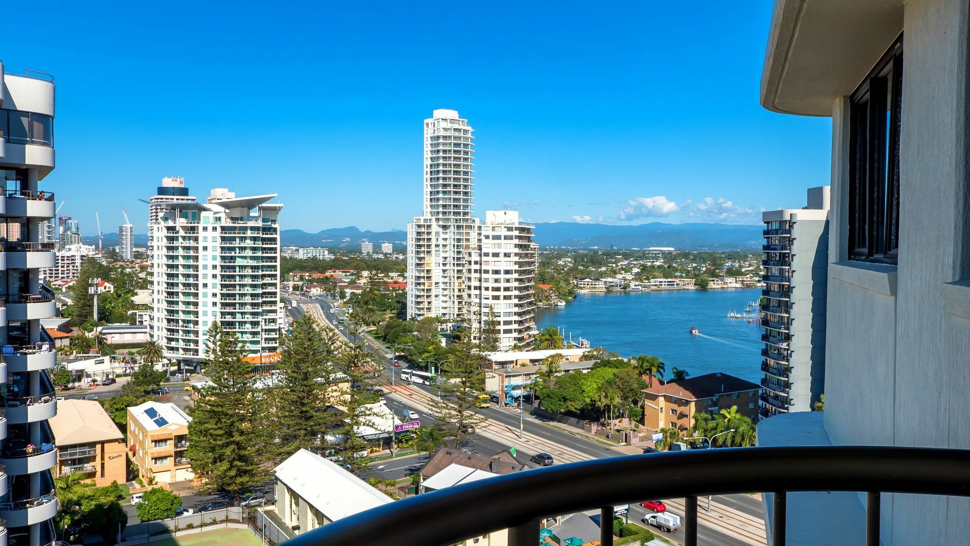 Aristocrat Apartments Gold Coast Buitenkant foto