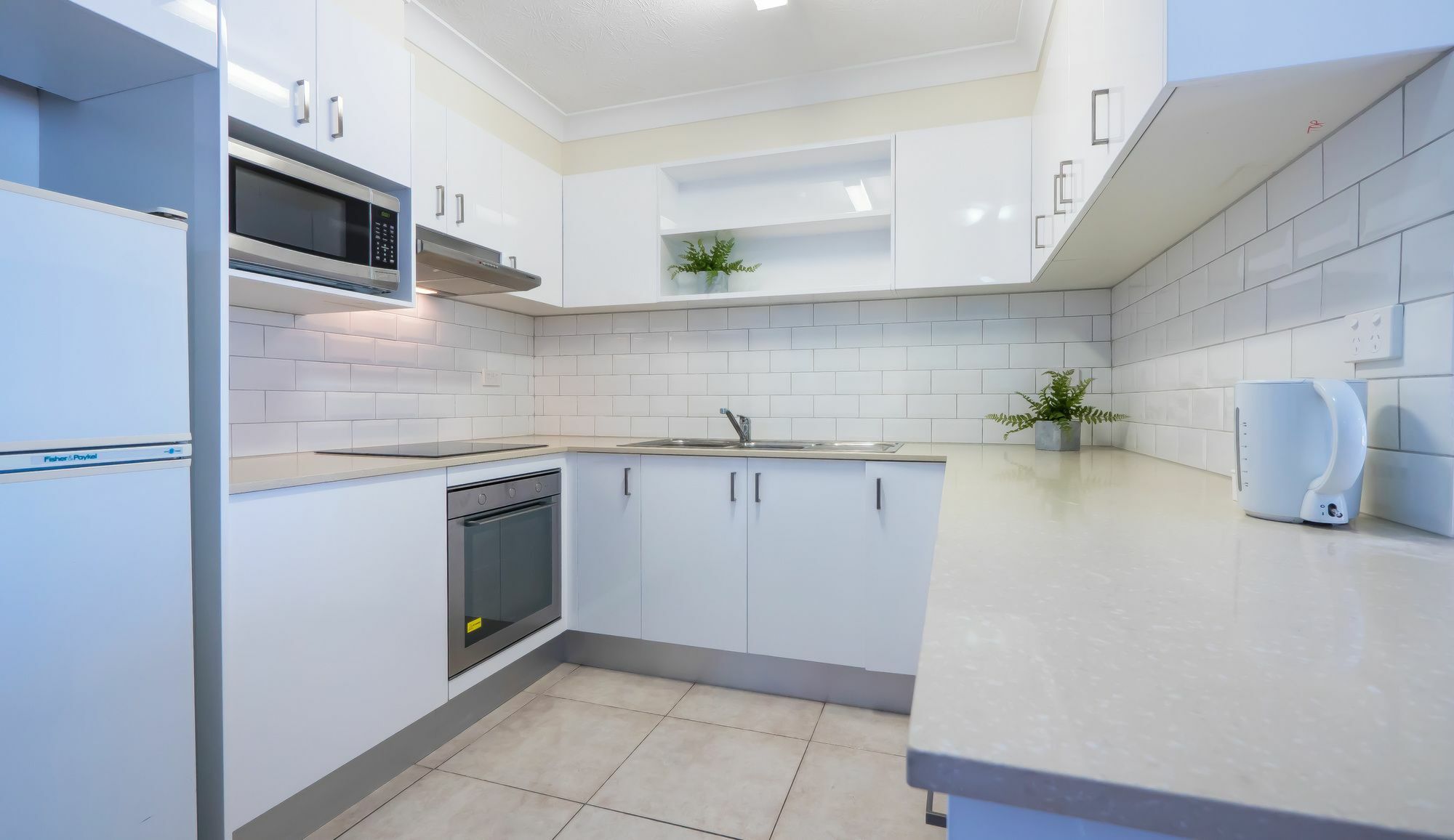 Aristocrat Apartments Gold Coast Buitenkant foto